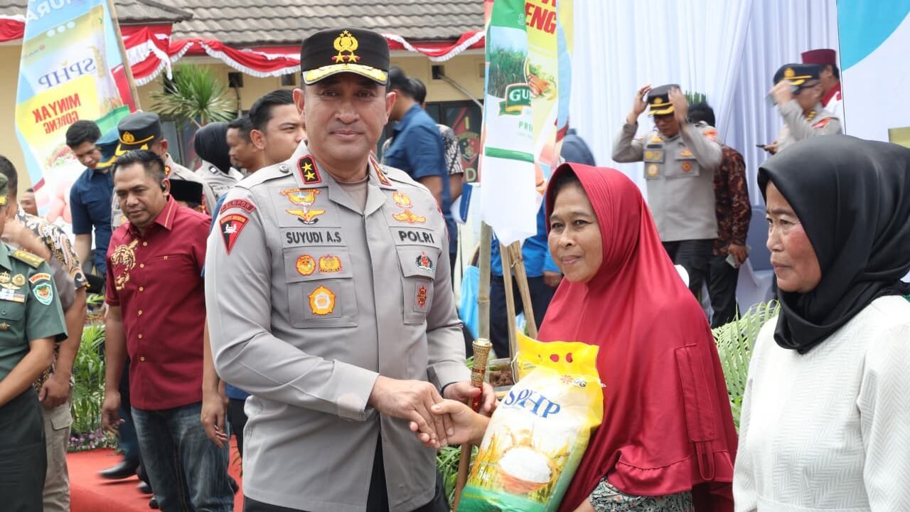 Polda Banten salurkan 35,5 ton beras lewat gerakan pangan murah