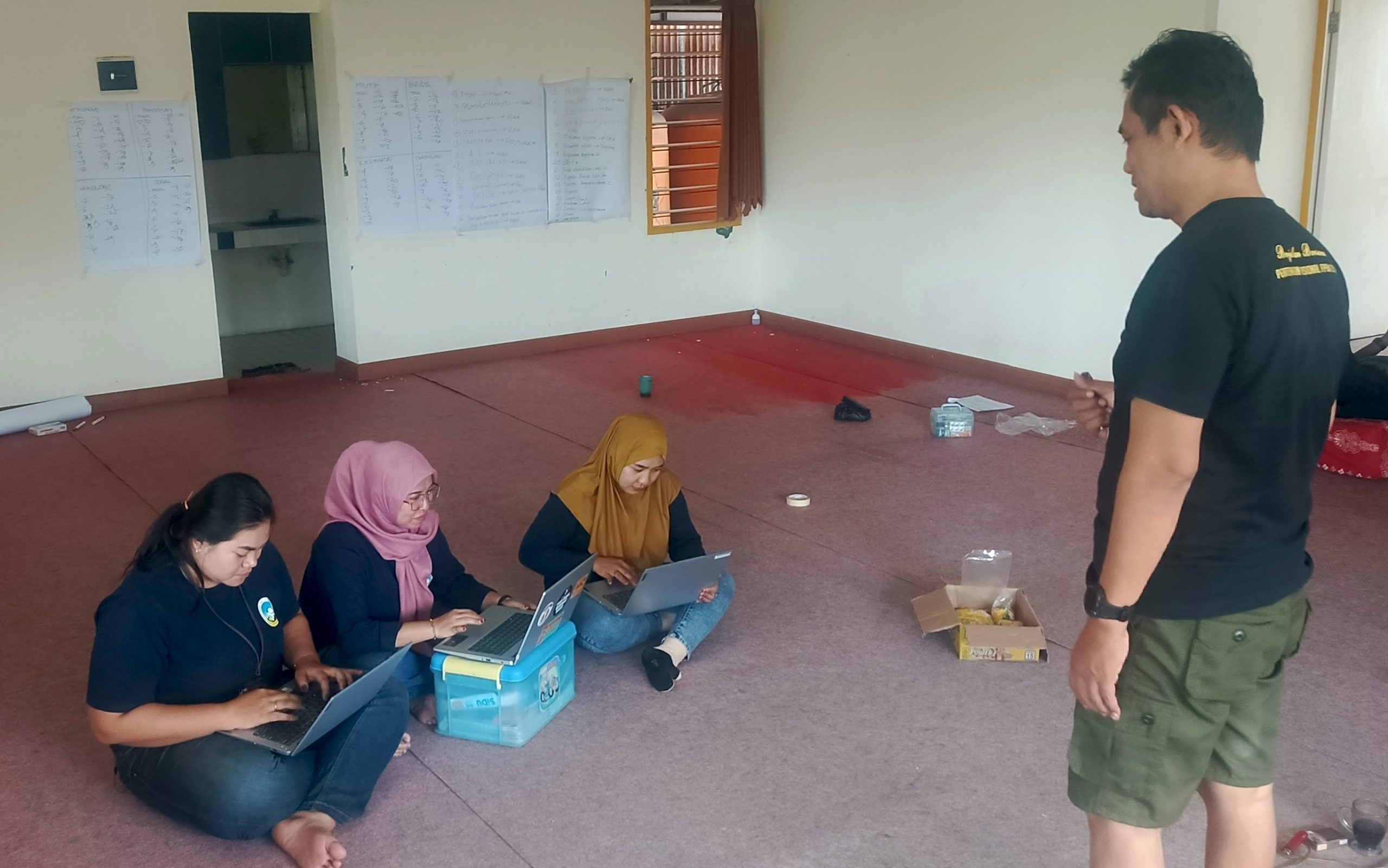 Kegiatan Hari Kedua: Pembahasan Lanjutan Analisis Stakeholder dan Data Kuantitatif Dampak