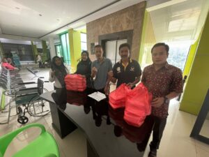 Baksos Jum’at Berkah GP Nasdem Pandeglang Di Rumah Sakit SHL Disambut Antusias Keluarga Pasien